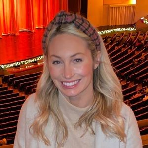 Meet your Posher, Candace